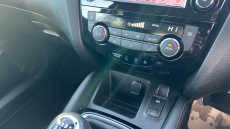 Nissan Qashqai 1.3 DiG-T Acenta Premium 5dr Petrol Hatchback